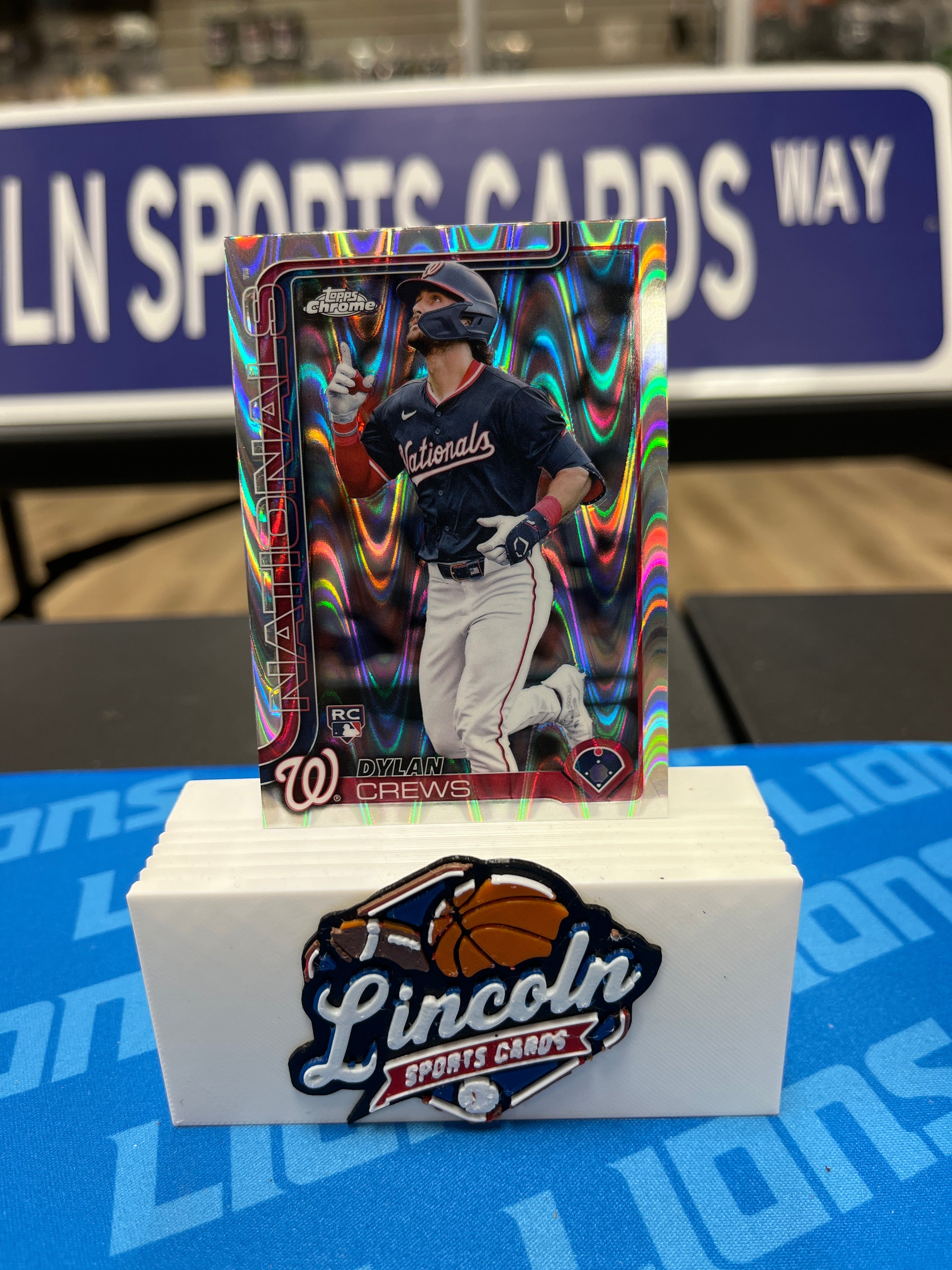 2025 Topps Chrome Dylan Crews Raywave Rookie